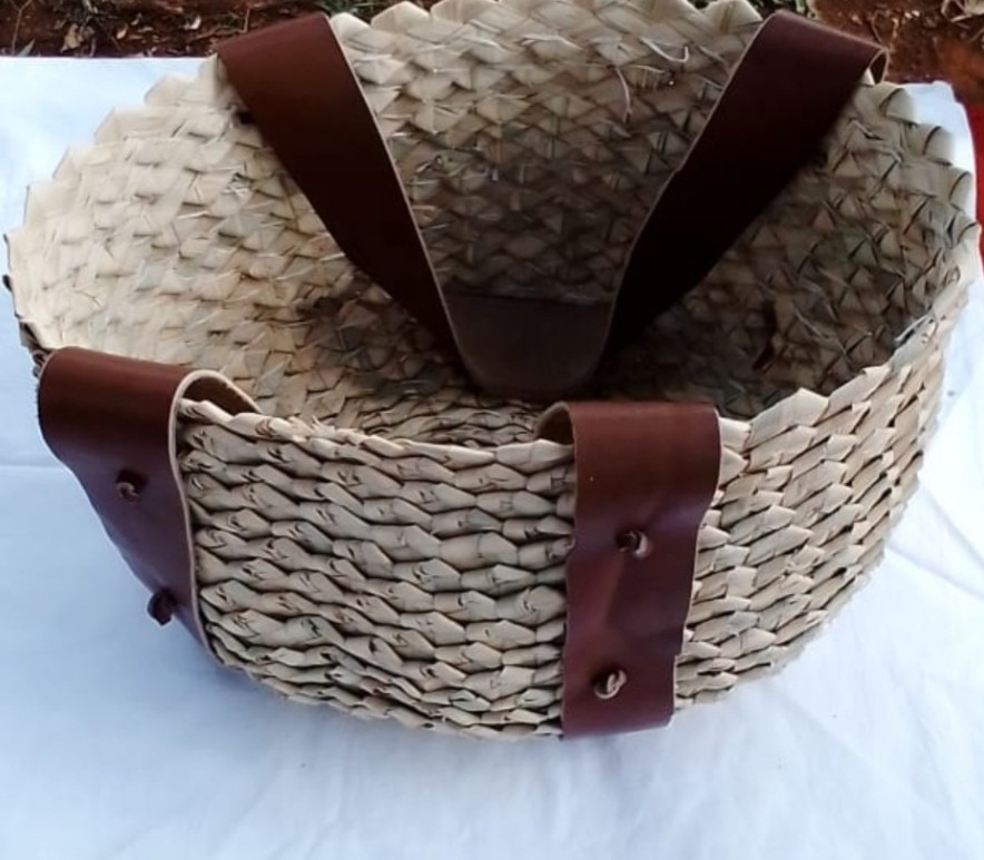 Small Straw Bag in Leather