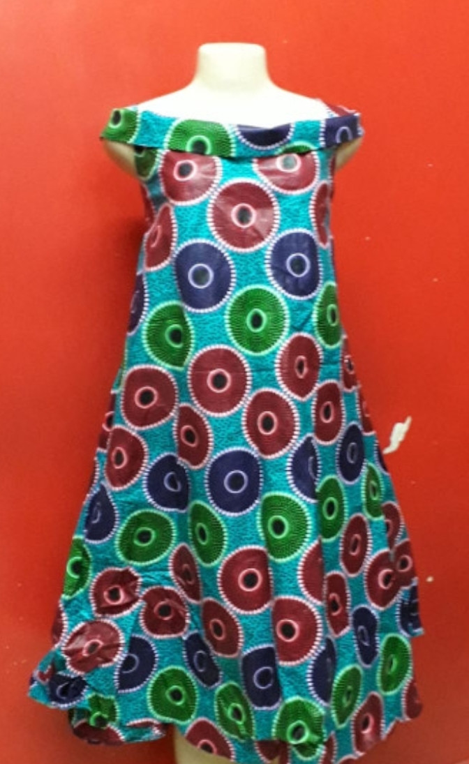 Offshoulder Shift Dress