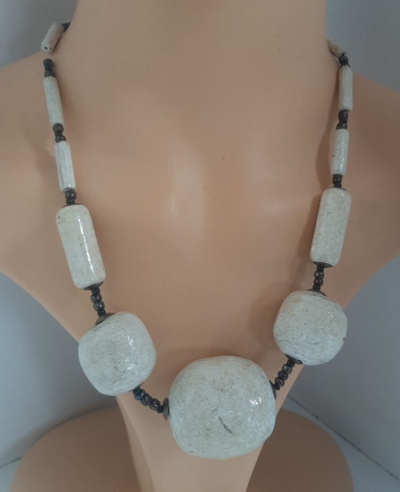 Short White Wooden Necklace