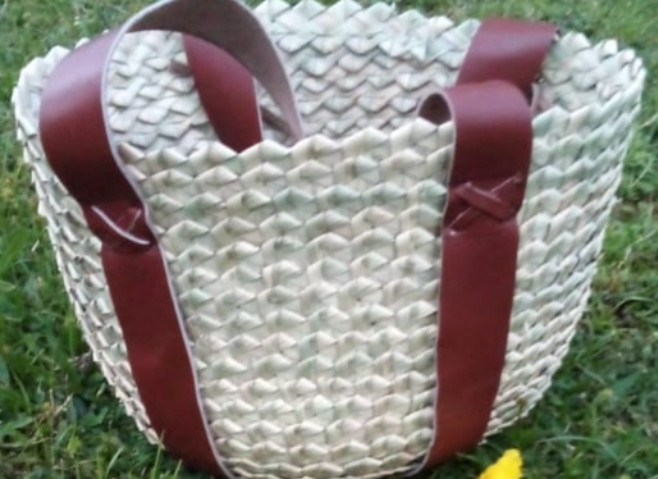 Medium Straw Bag in Leather