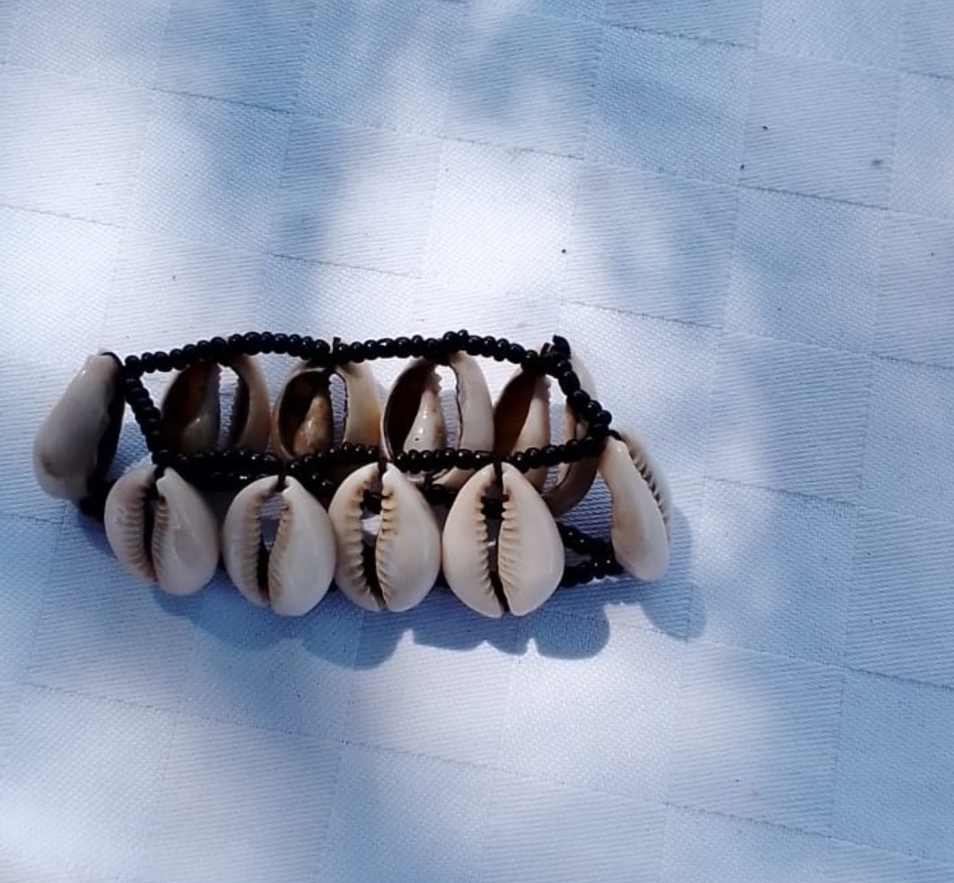 Shell Beaded Bracelet